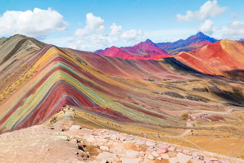 MONTAÑA DE COLORES